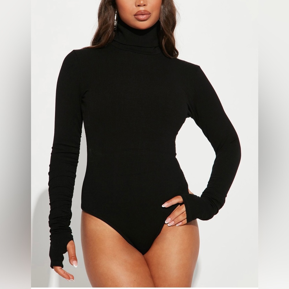 FASHION NOVA Olivia Snatched Bodysuit - Black and Cream size M